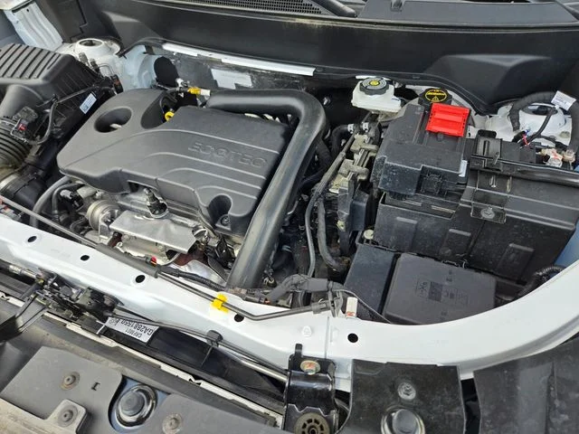 Used 2025 White GMC Elevation image 22