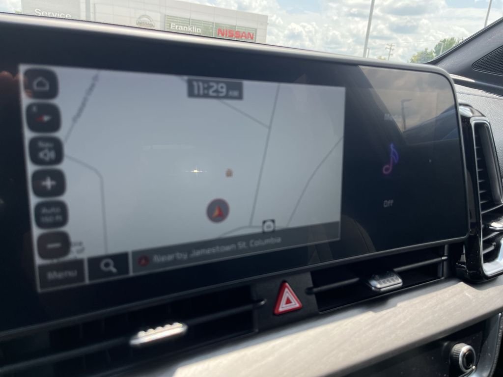 Used 2023 Black Kia X-Line image 18