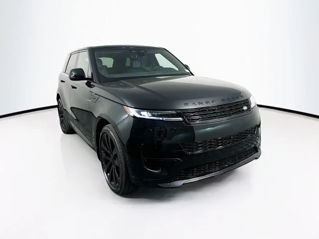 New 2026 Black Land Rover Dynamic SE image 3