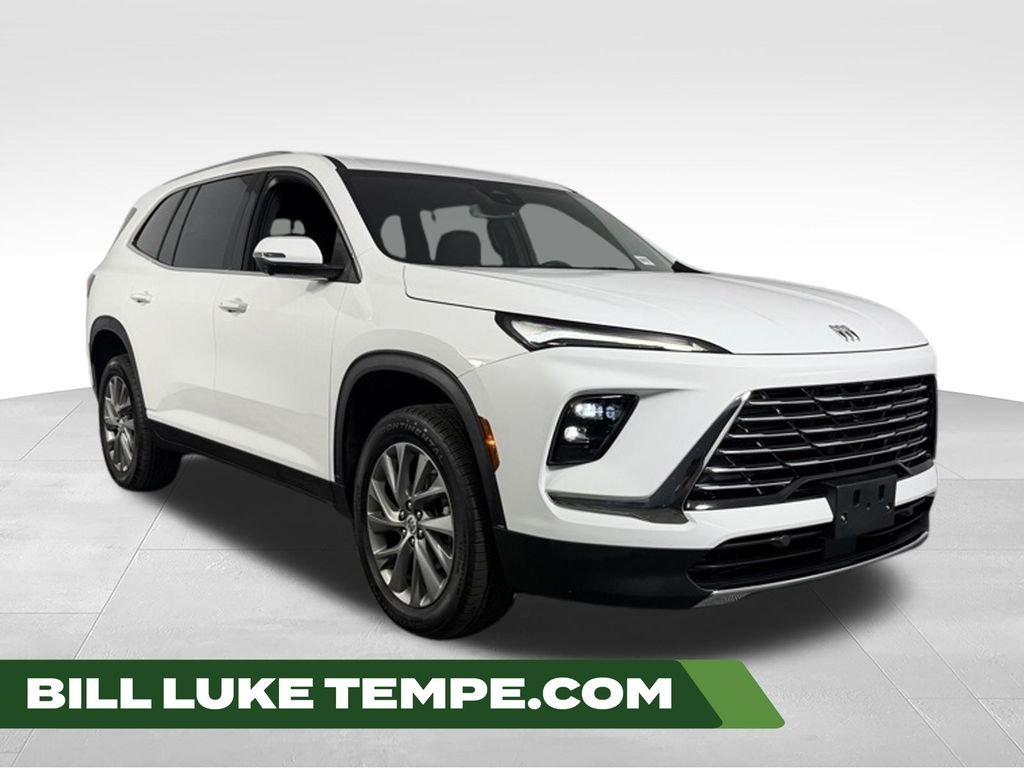 Used 2025 Summit White Buick Preferred image 1