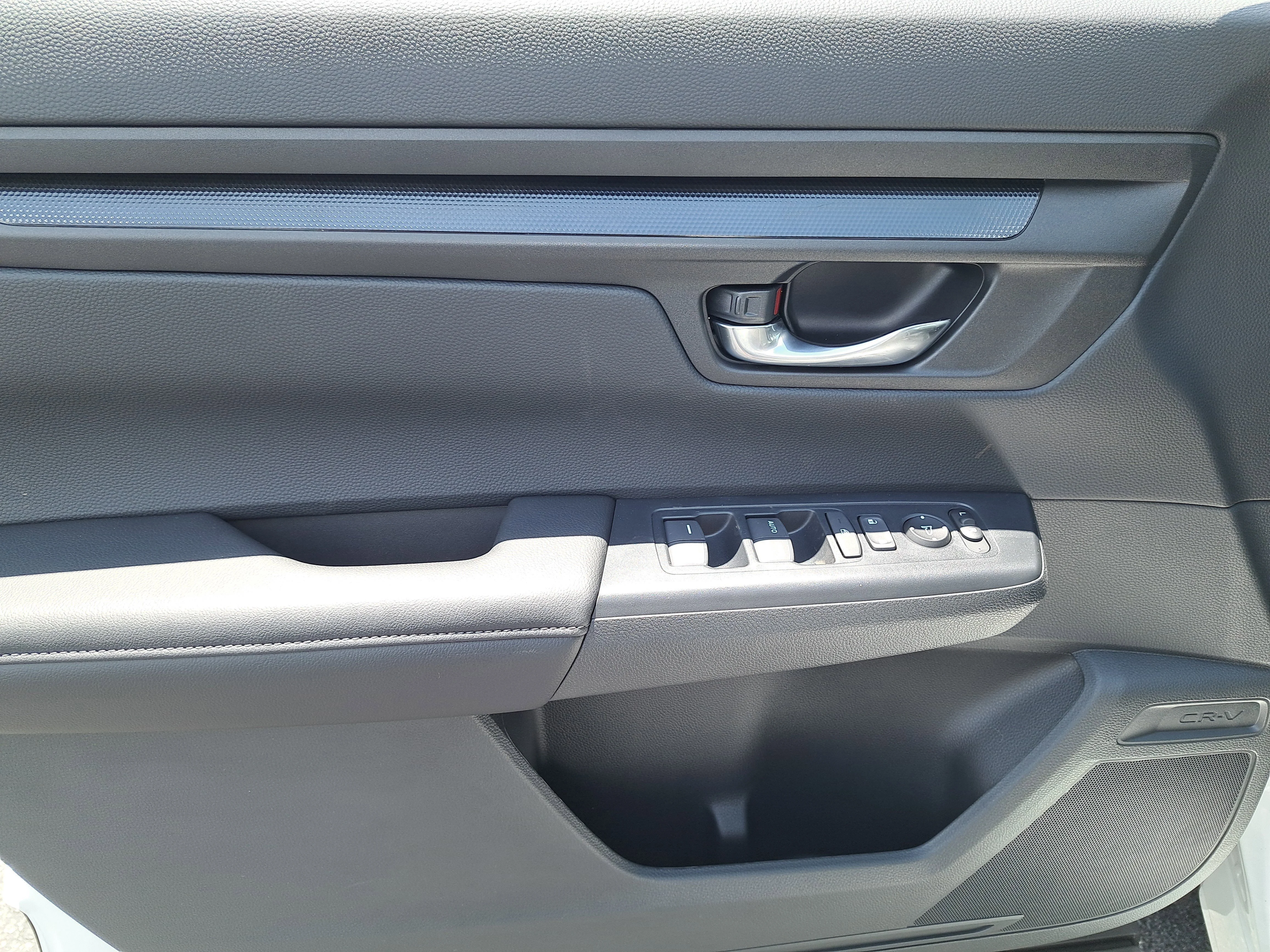 New 2026 Platinum White Pearl Honda EX image 23