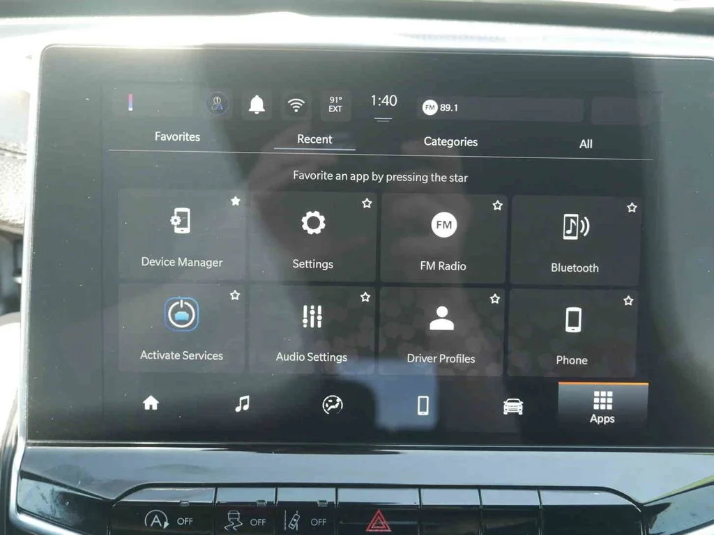 Used 2024 Silver Jeep Latitude image 29