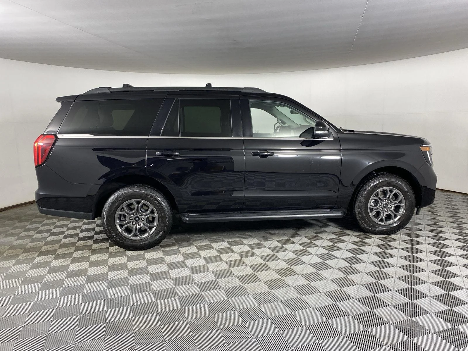 New 2026 Agate Black Metallic Ford Active image 8