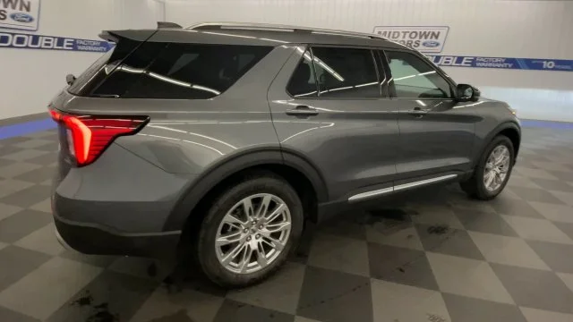 New 2027 Carbonized Gray Metallic Ford Platinum™ image 8