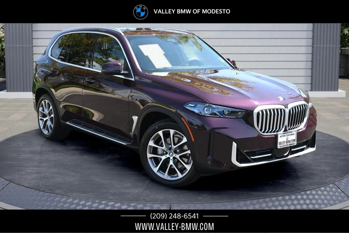 Certified Used 2025 Ametrin Metallic BMW xDrive40i image 1