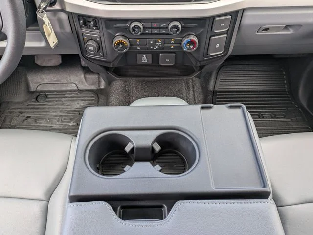 2025 Ford F-450 Super Duty Chassis Cab XL - Photo 18