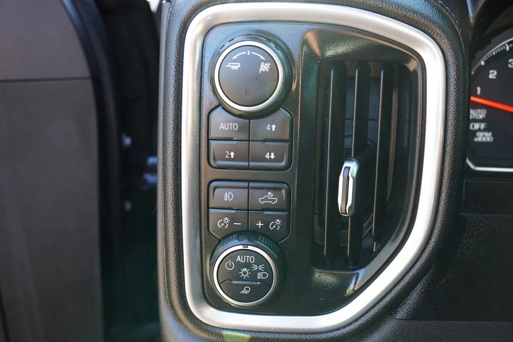 2019 Chevrolet Silverado 1500 LTZ - Photo 25