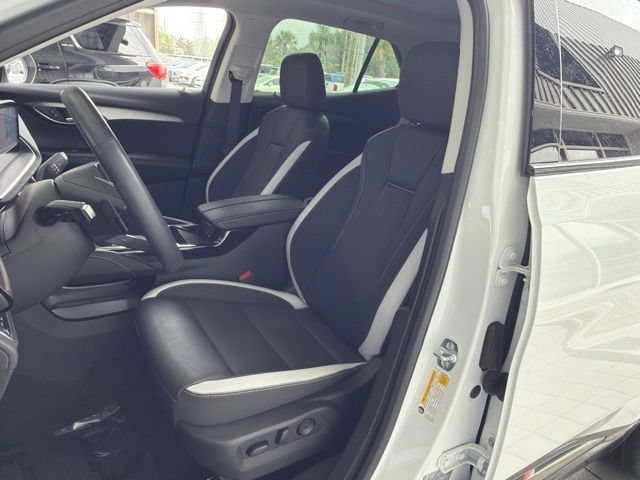 New 2025 Summit White Buick Sport Touring image 13