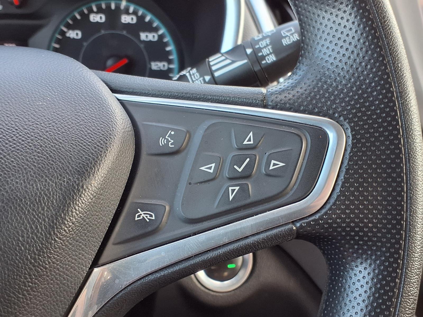 Used 2022 Summit White Chevrolet LS image 12