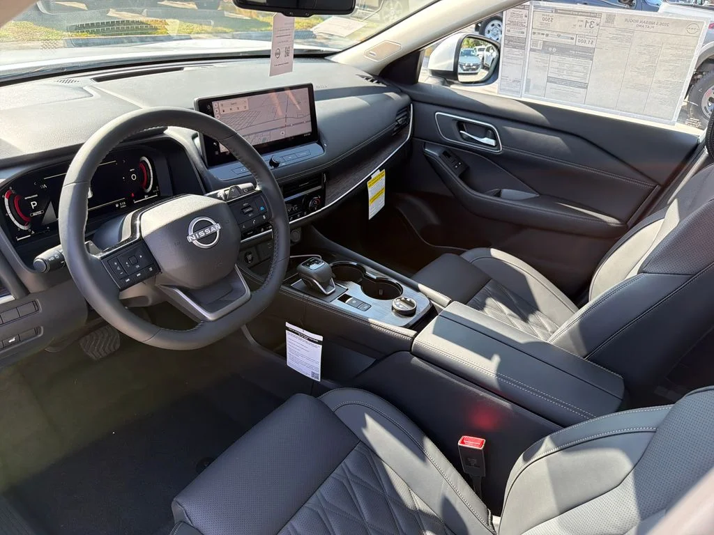New 2026 Everest White Pearl TriCoat Nissan Platinum image 13