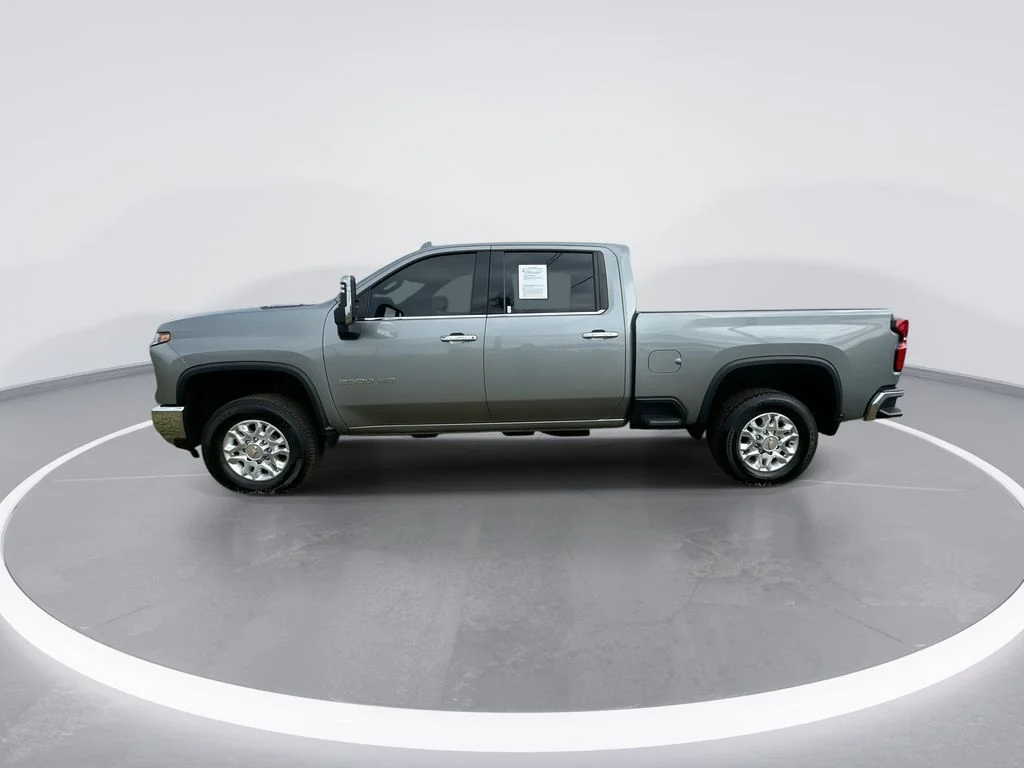 Used 2024 Gray Chevrolet LTZ image 5