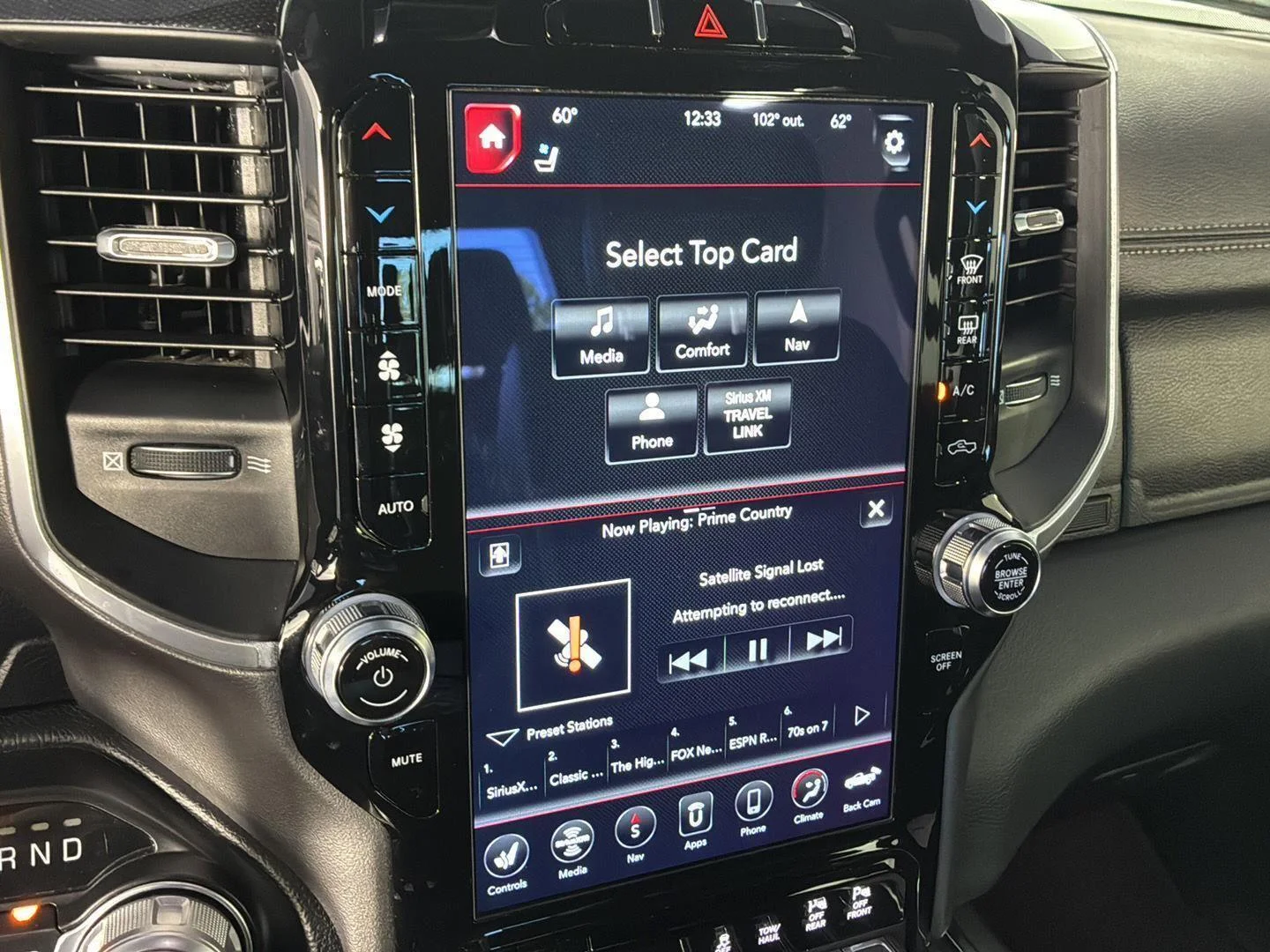 Used 2020 Patriot Blue Pearlcoat Ram Laramie image 36