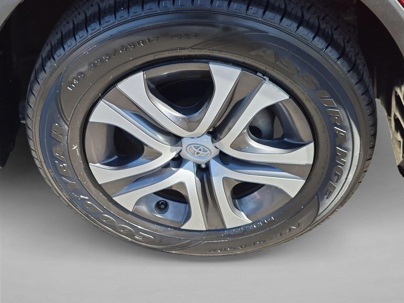 Used 2017 Barcelona Red Metallic Toyota LE image 22