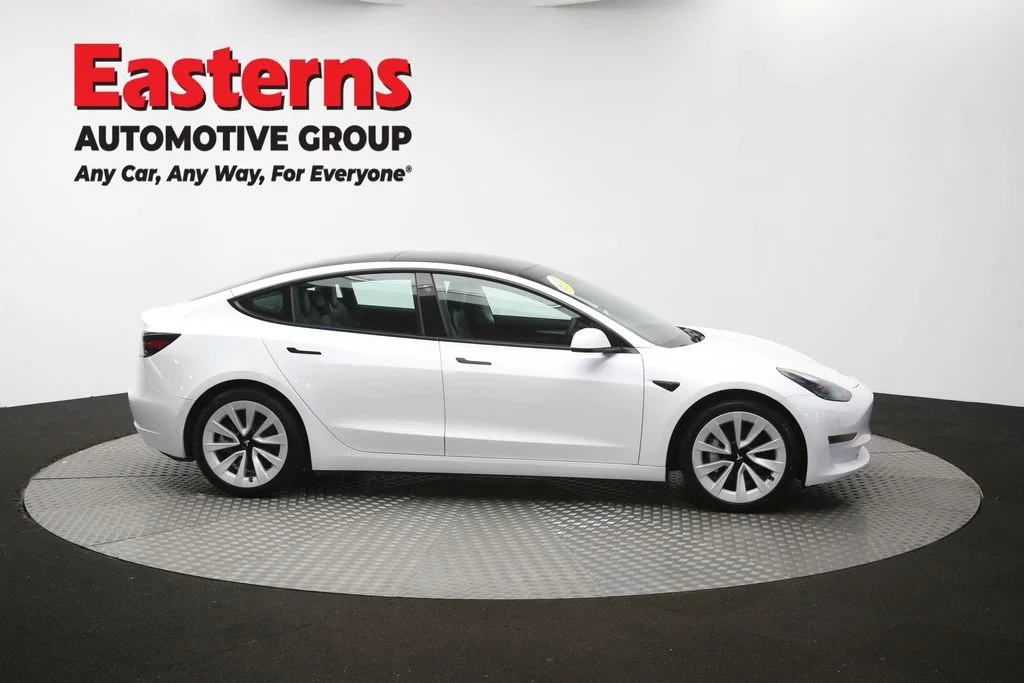 Used 2021 White Tesla Standard Range Plus image 40