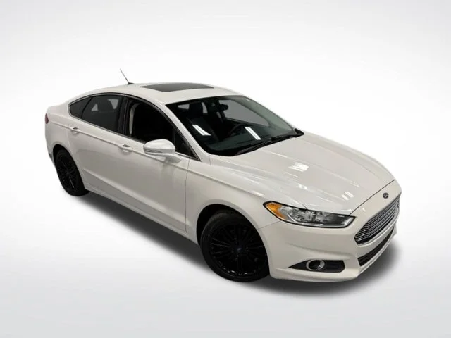 Used 2016 White Ford SE image 36