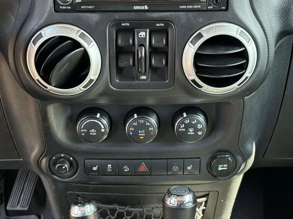 Used 2016 Red Jeep Unlimited Rubicon image 19