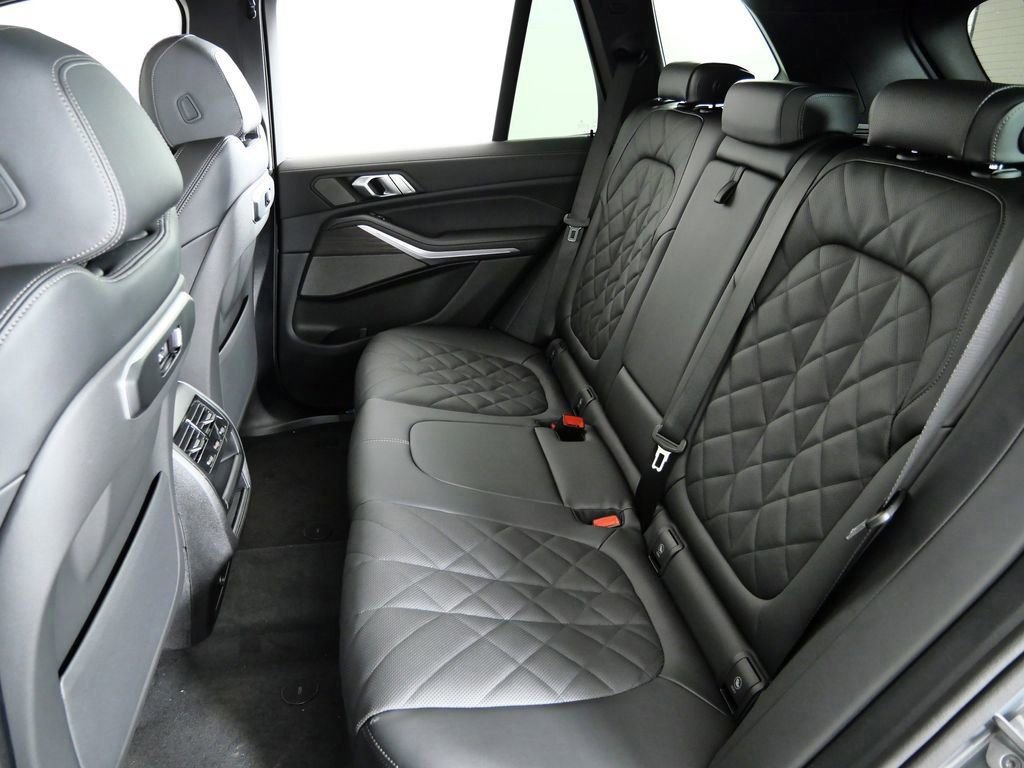 Certified Used 2026 Skyscraper Grey Metallic BMW xDrive40i image 38