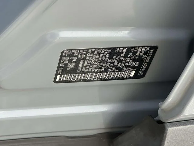 Used 2021 Gray Nissan Platinum image 16