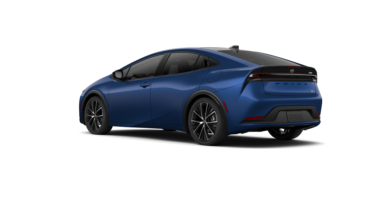 New 2027 Reservoir Blue Toyota XLE image 6