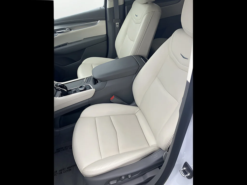 Certified Used 2024 Crystal White Tricoat Cadillac Premium Luxury image 11