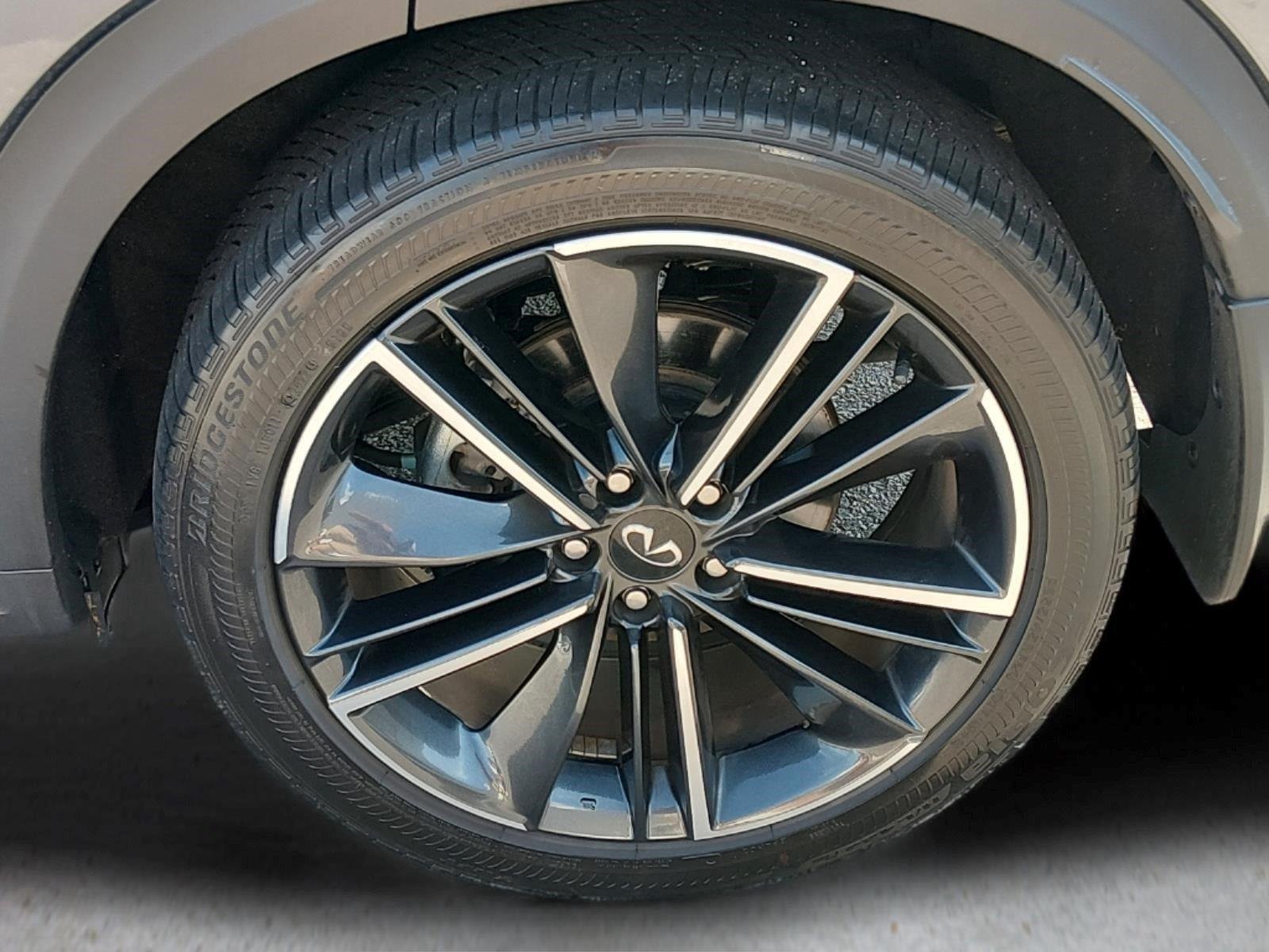 Used 2023 Graphite Shadow INFINITI LUXE image 19