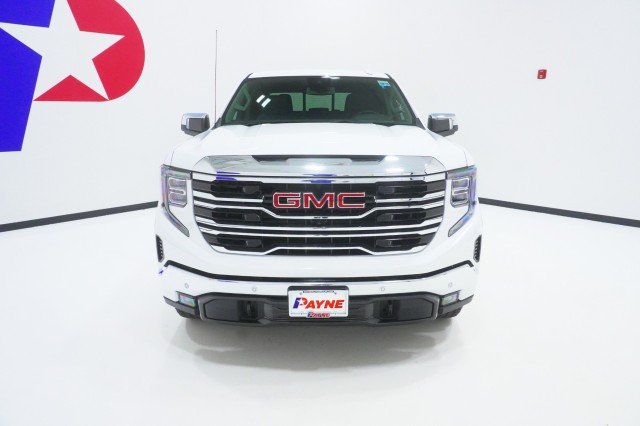 2026 GMC Sierra 1500 SLT - Photo 2