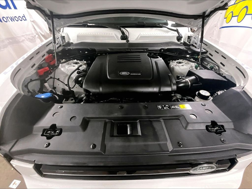 Used 2025 Black Land Rover S image 29
