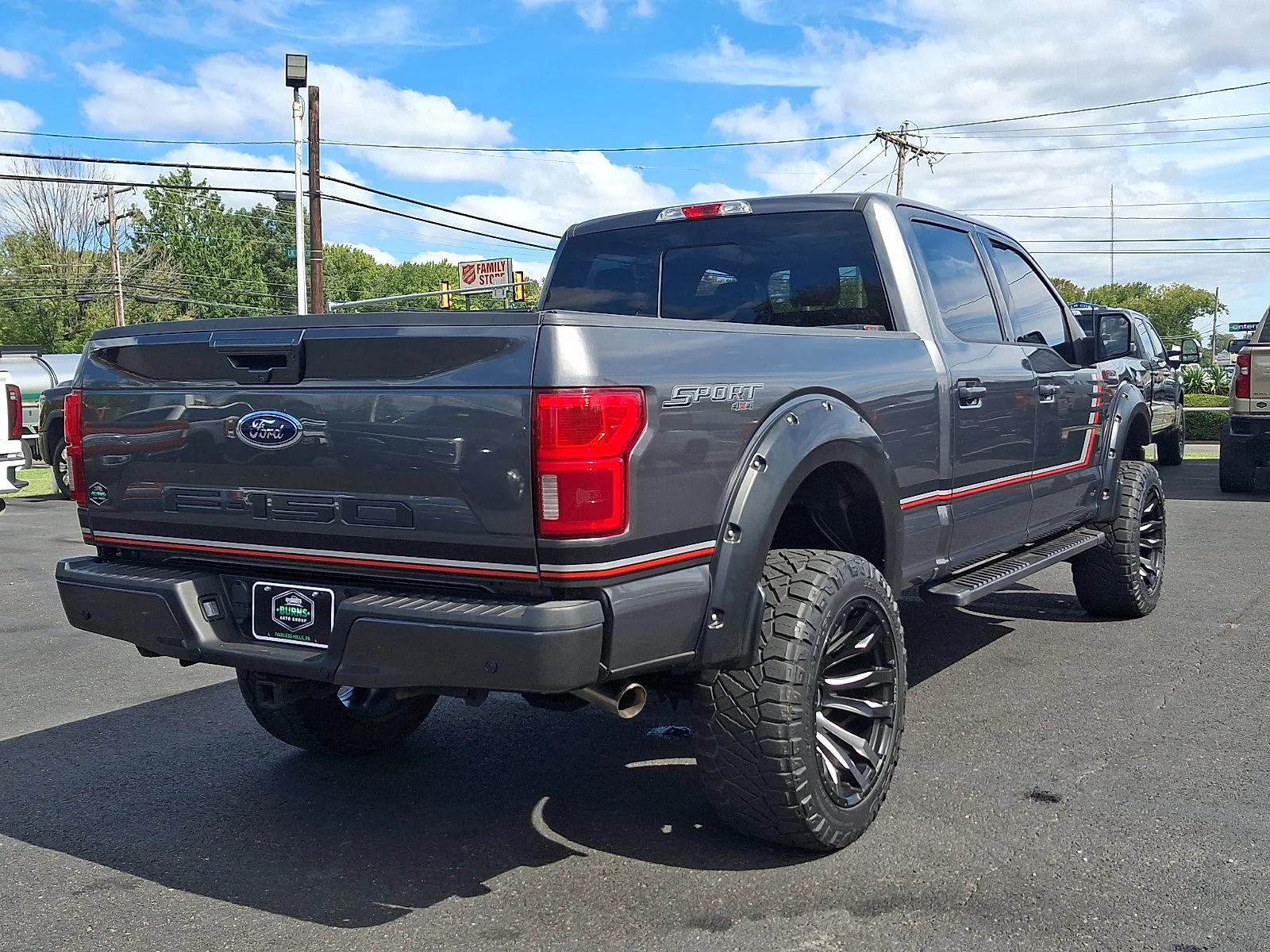 Used 2019 Magnetic Metallic   J7 Ford LARIAT image 10