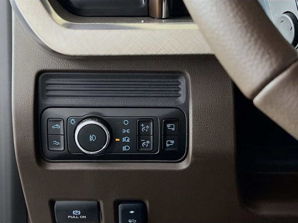 New 2026 White Ford King Ranch image 19