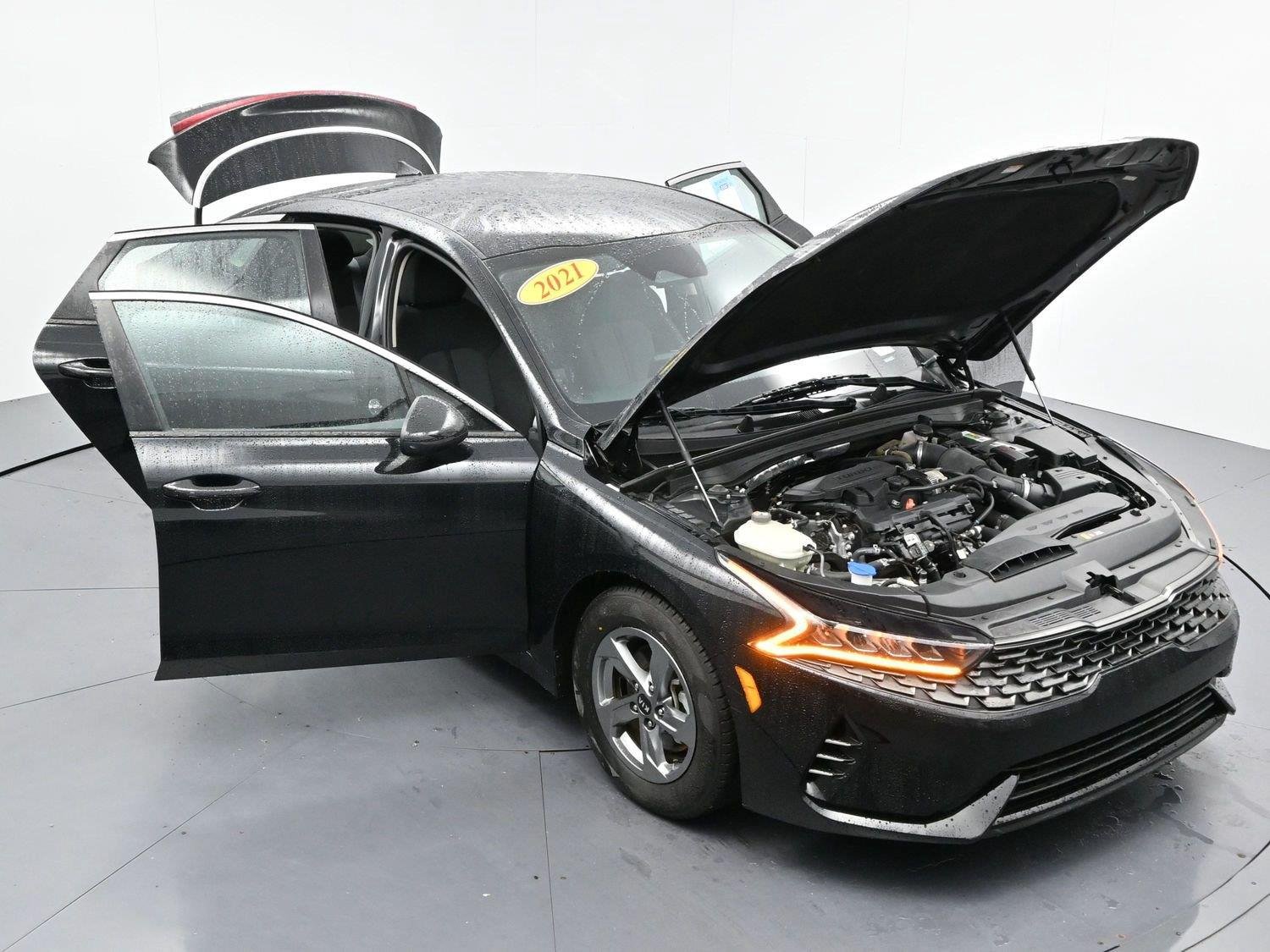 Used 2021 Ebony Black Kia LXS image 41