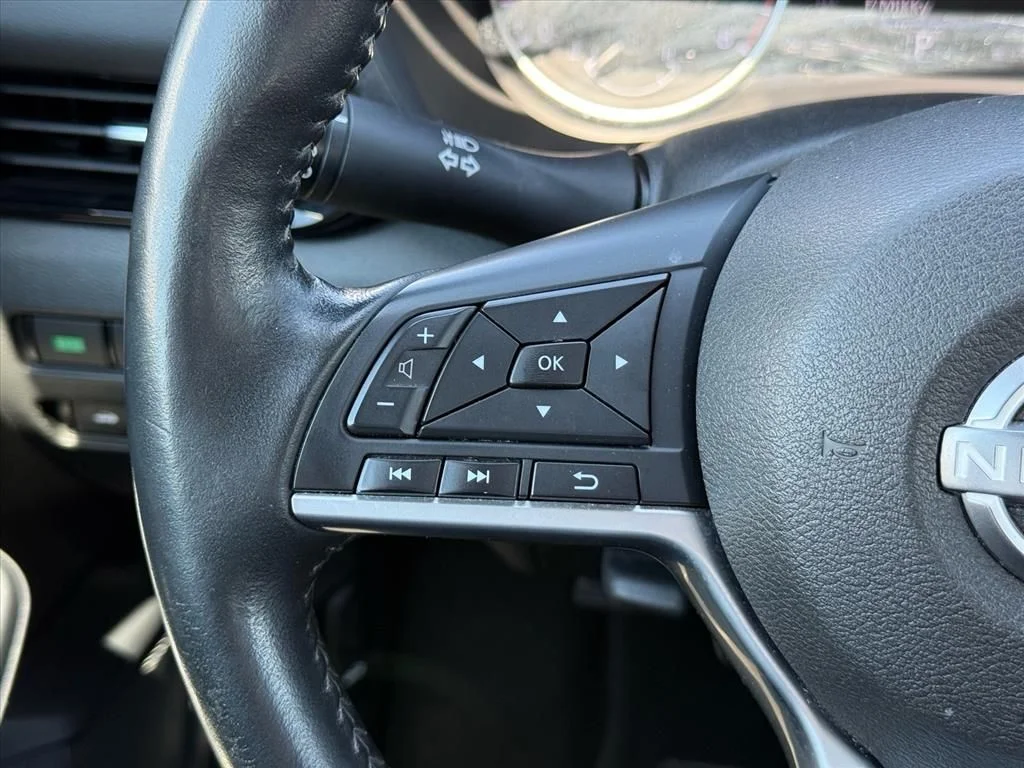 Used 2024 Gray Nissan SV image 24