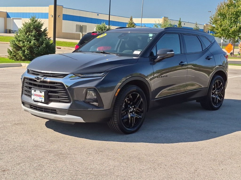 Used 2022 Gray Chevrolet LT image 3