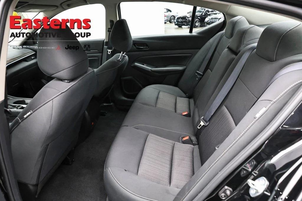 Used 2025 Black Nissan 2.5 SV image 20