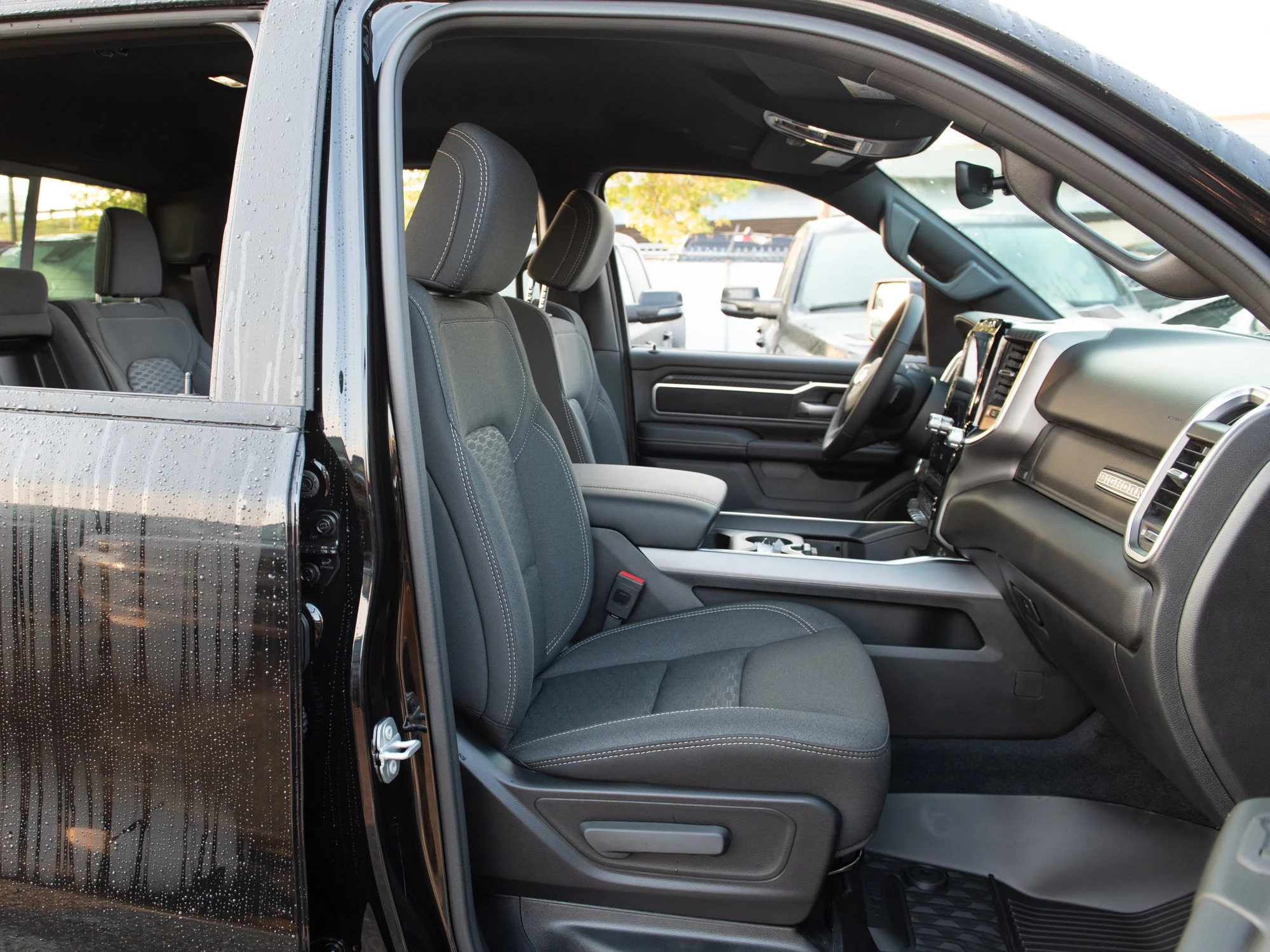 New 2026 Black RAM Big Horn Night* Crew Cab 4x4, Level 2 Equip Group, Heated Seats, Alpine Audio image 25