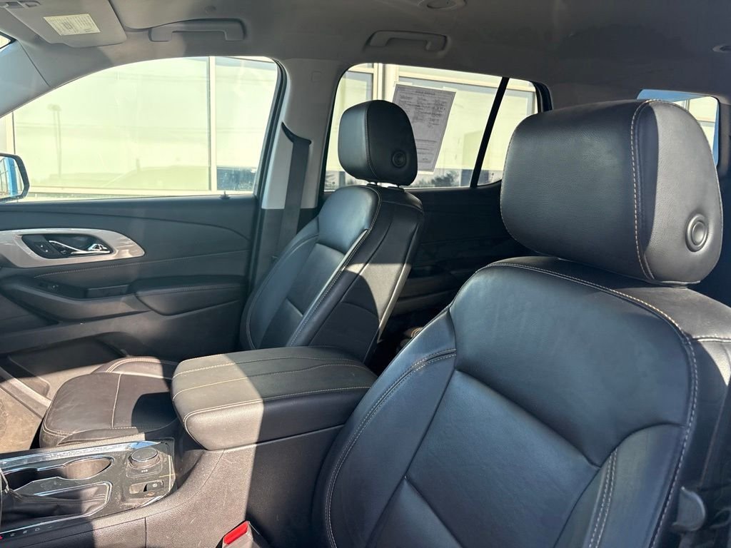 Used 2018 Satin Steel Metallic Chevrolet 3LT image 12