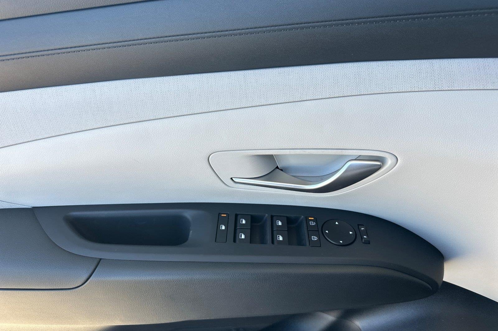 New 2026 Hampton Gray Hyundai SEL Premium FWD image 40