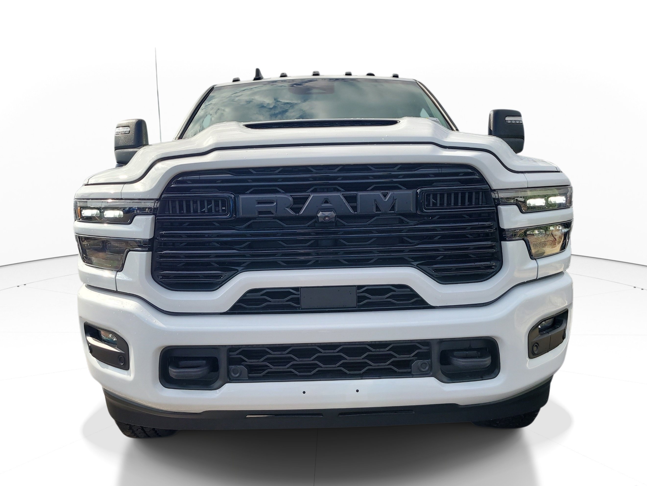 New 2026 Bright White Clear-Coat Exterior Paint RAM Laramie image 3