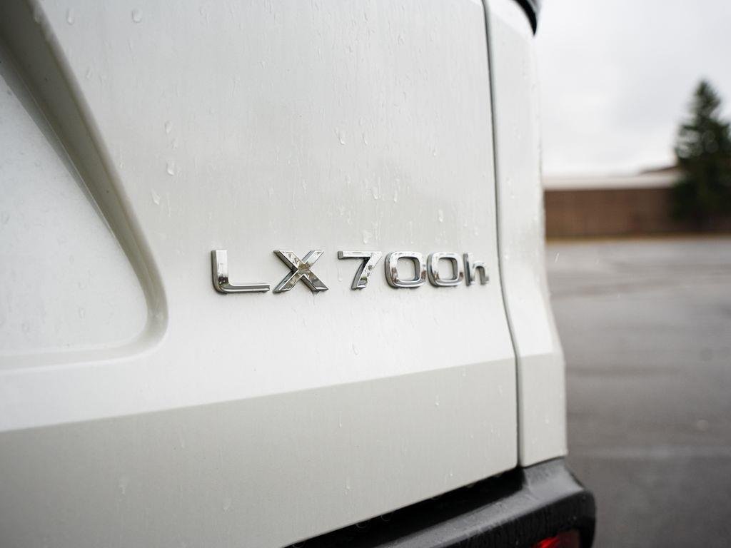Used 2025 Eminent White Pearl Lexus LX 700h Luxury image 16