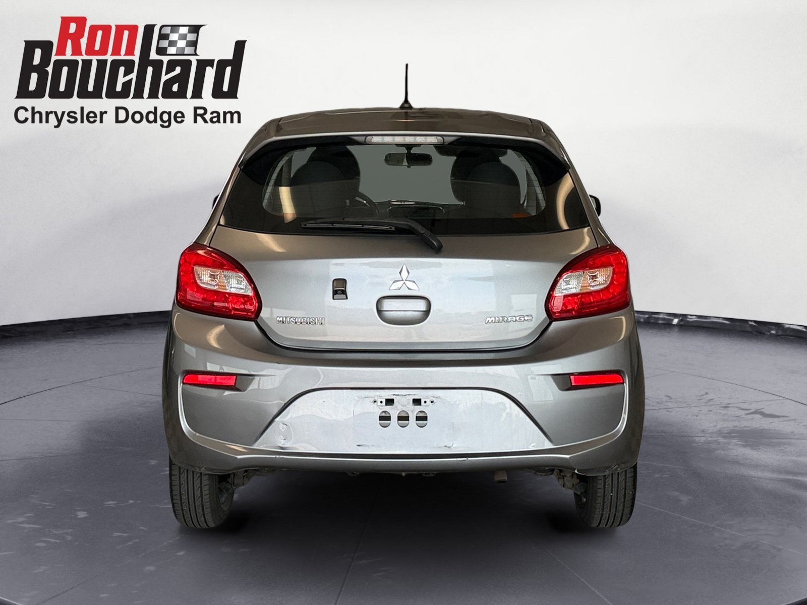 Used 2018 Gray Mitsubishi ES image 3
