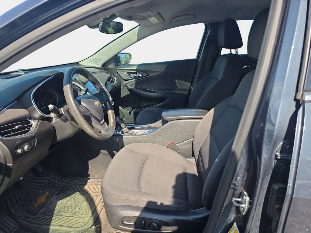 Used 2020 Gray Chevrolet LT image 11