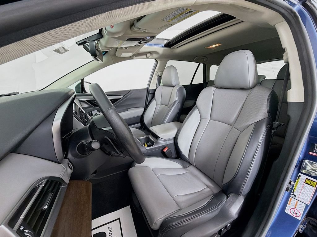 Used 2020 Abyss Blue Pearl Subaru Limited image 22