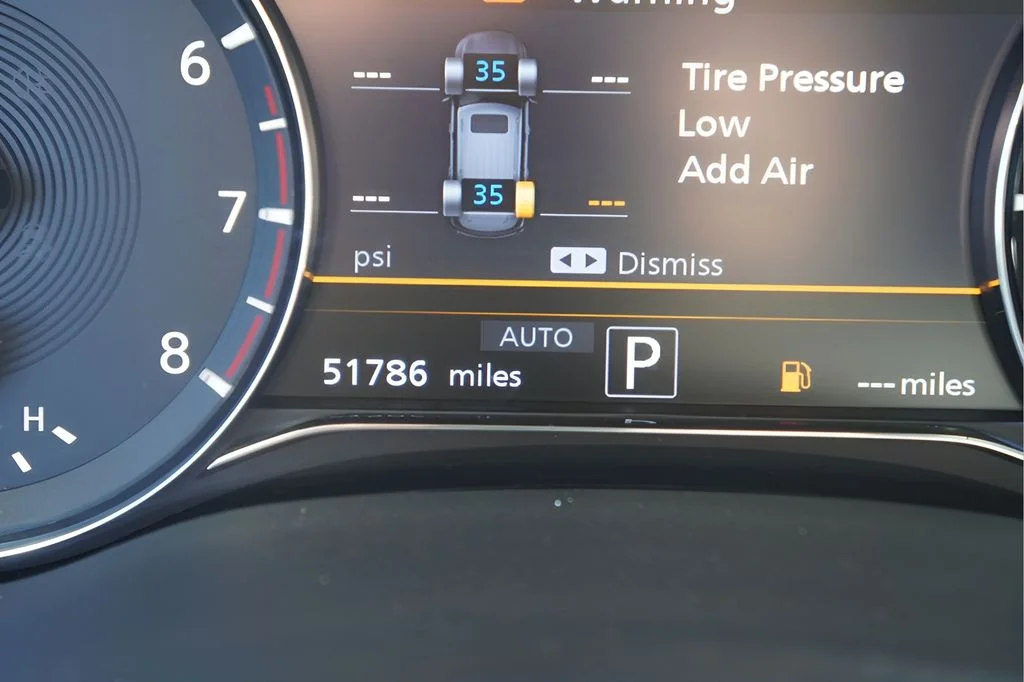 Used 2024 Anthracite Gray INFINITI LUXE image 19