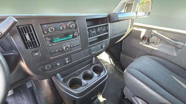 Used 2024 White GMC Work Van image 24
