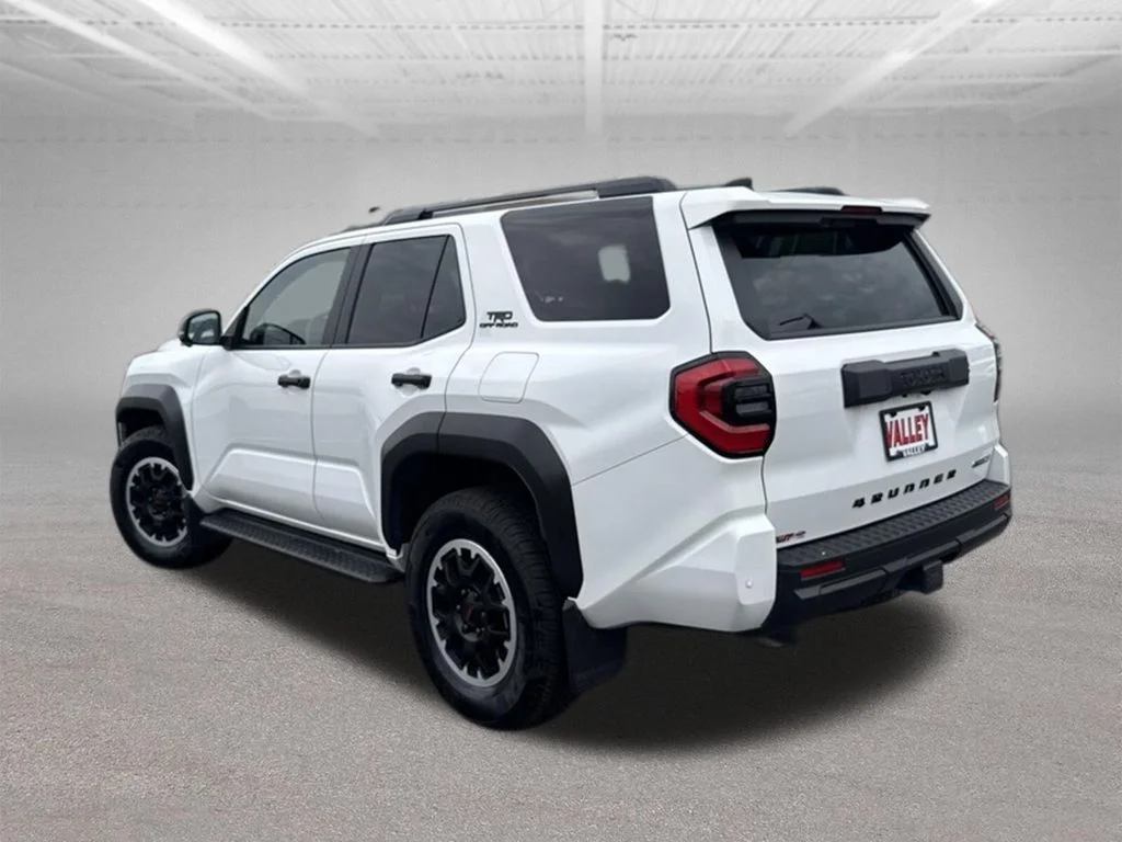 Certified Used 2025 Ice Toyota TRD Off Road Premium image 57