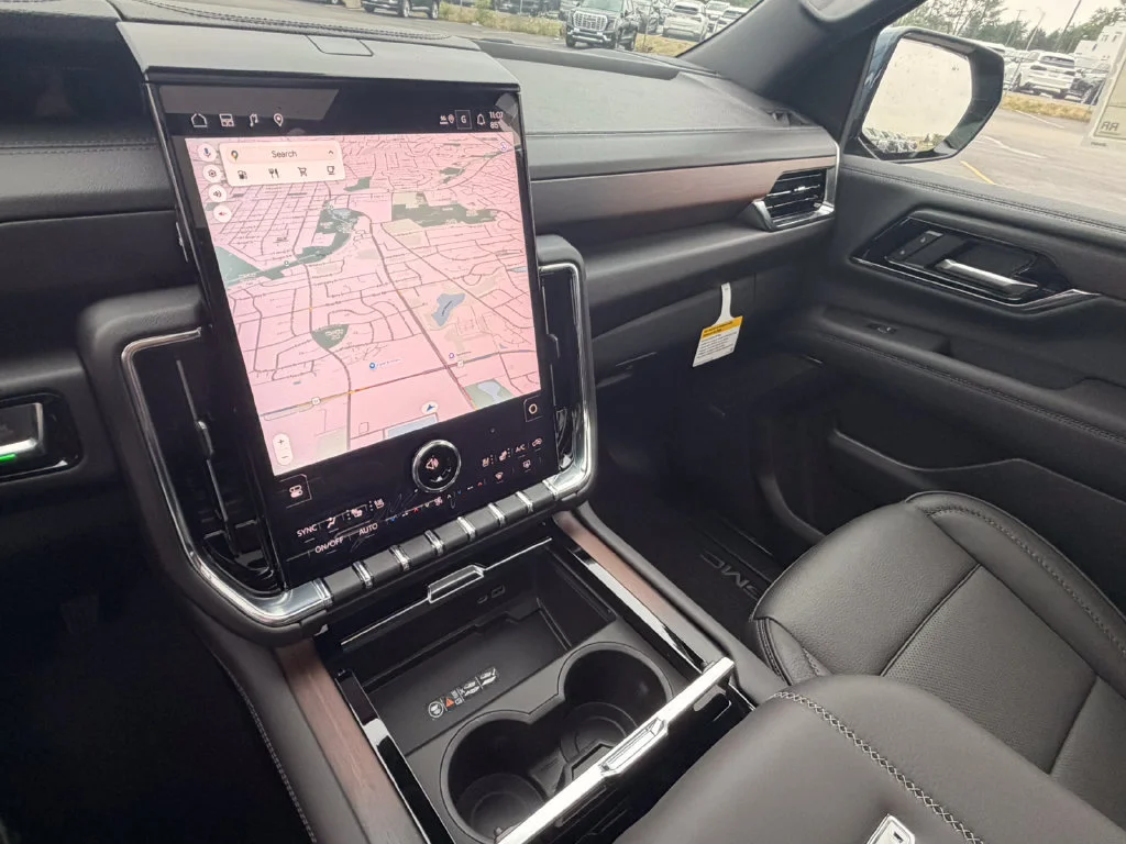 2026 GMC Yukon Denali - Photo 43