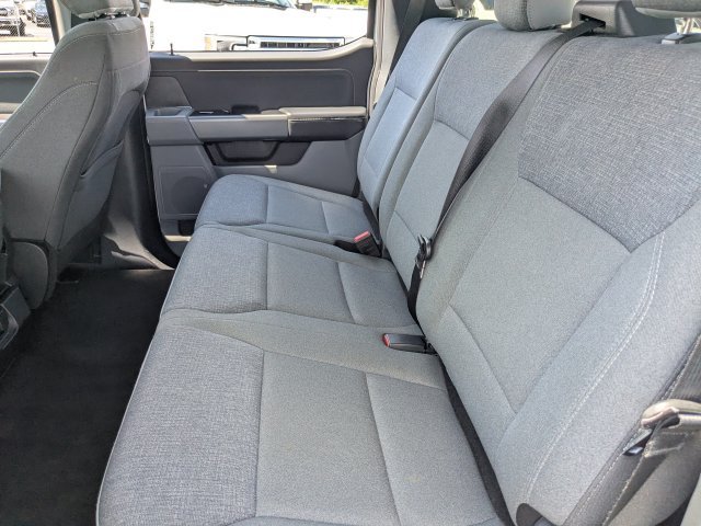 Used 2025 Oxford White Ford XLT image 15