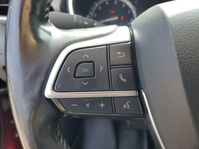 Used 2021 Red Toyota XLE image 12