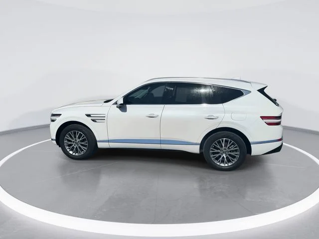 Used 2024 White Genesis 2.5T image 4