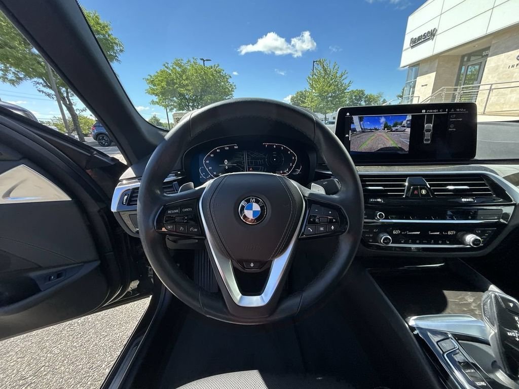 Used 2023 Dark Graphite BMW 540i xDrive image 18