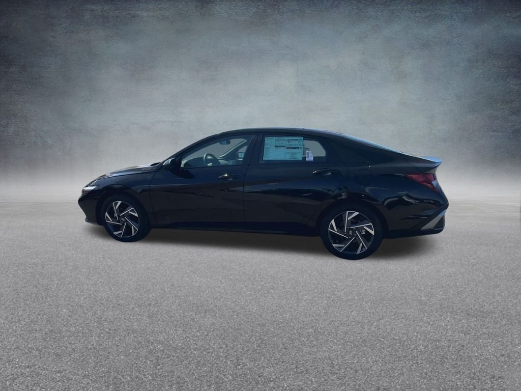2025 Hyundai Elantra SEL - Photo 16